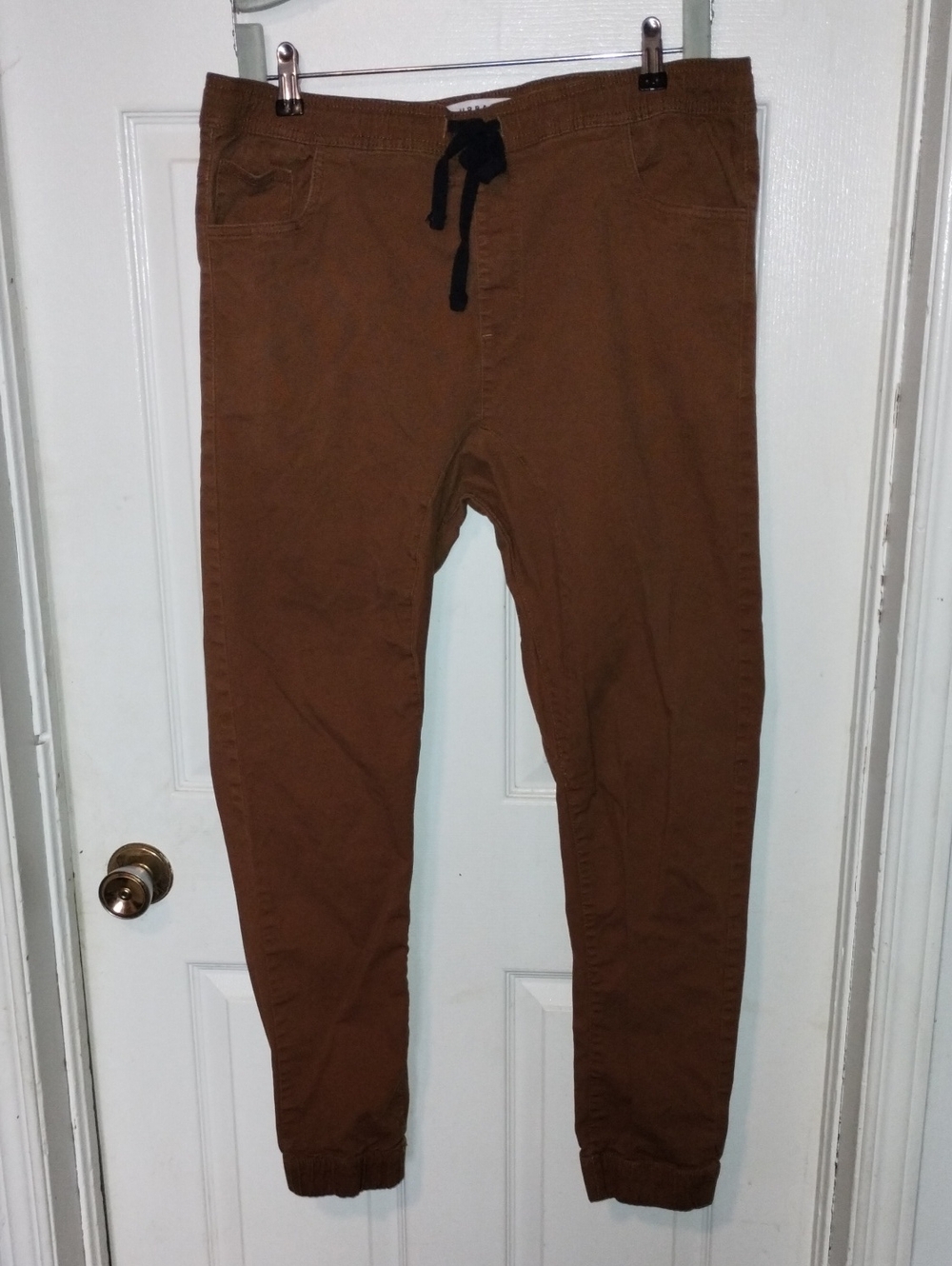 Urban Heritage Brown Jogger Pants with Black Drawstring.XL
